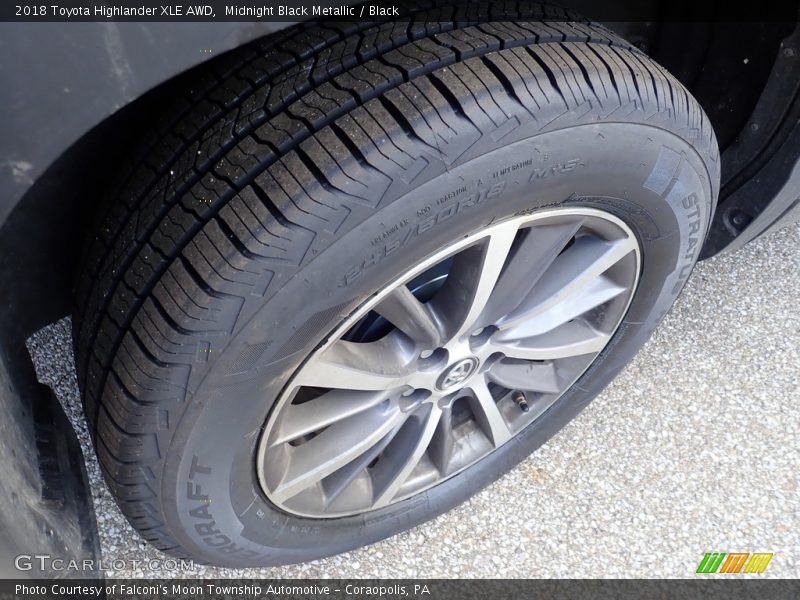 Midnight Black Metallic / Black 2018 Toyota Highlander XLE AWD