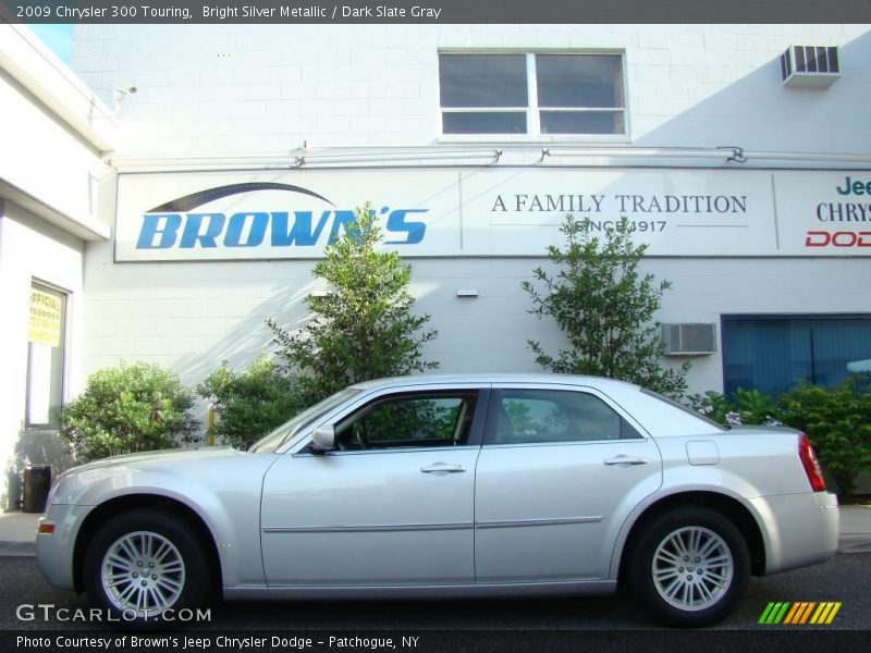 Bright Silver Metallic / Dark Slate Gray 2009 Chrysler 300 Touring
