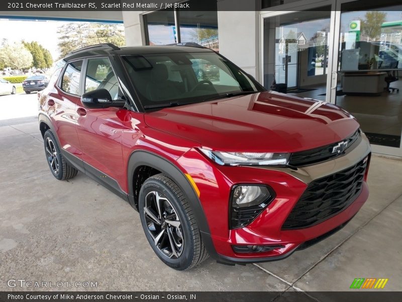 Front 3/4 View of 2021 Trailblazer RS