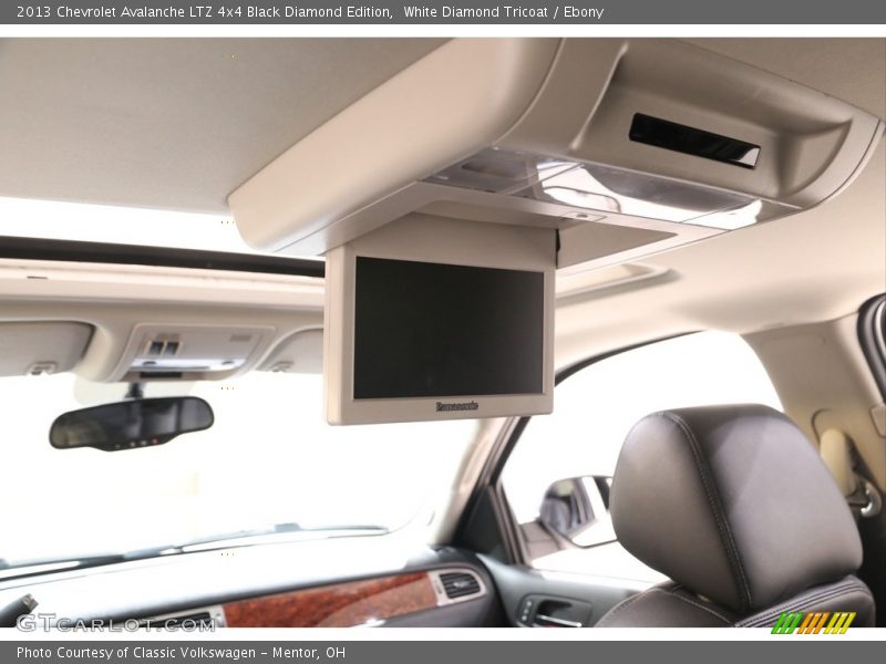 White Diamond Tricoat / Ebony 2013 Chevrolet Avalanche LTZ 4x4 Black Diamond Edition