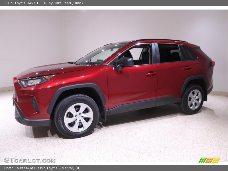 Ruby Flare Pearl / Black 2019 Toyota RAV4 LE