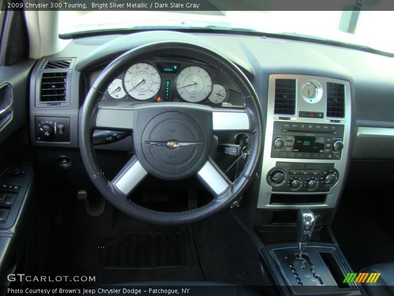 Bright Silver Metallic / Dark Slate Gray 2009 Chrysler 300 Touring