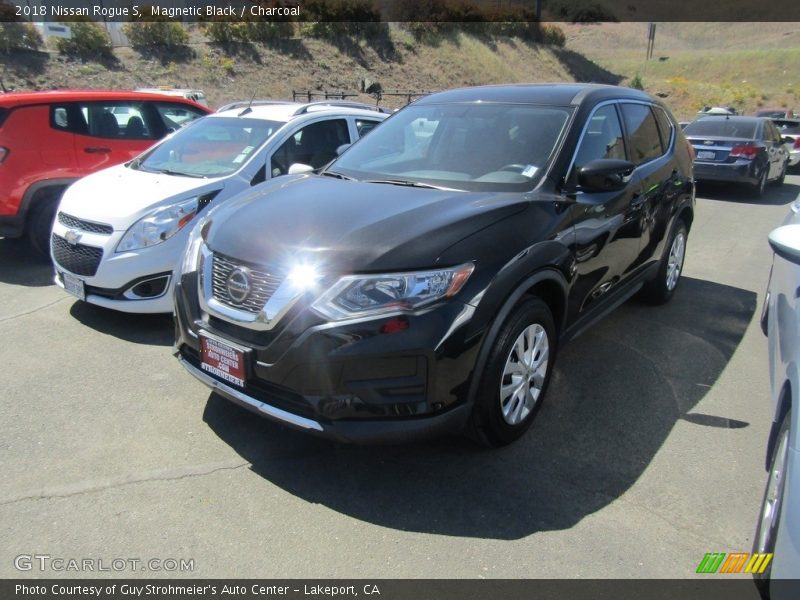 Magnetic Black / Charcoal 2018 Nissan Rogue S