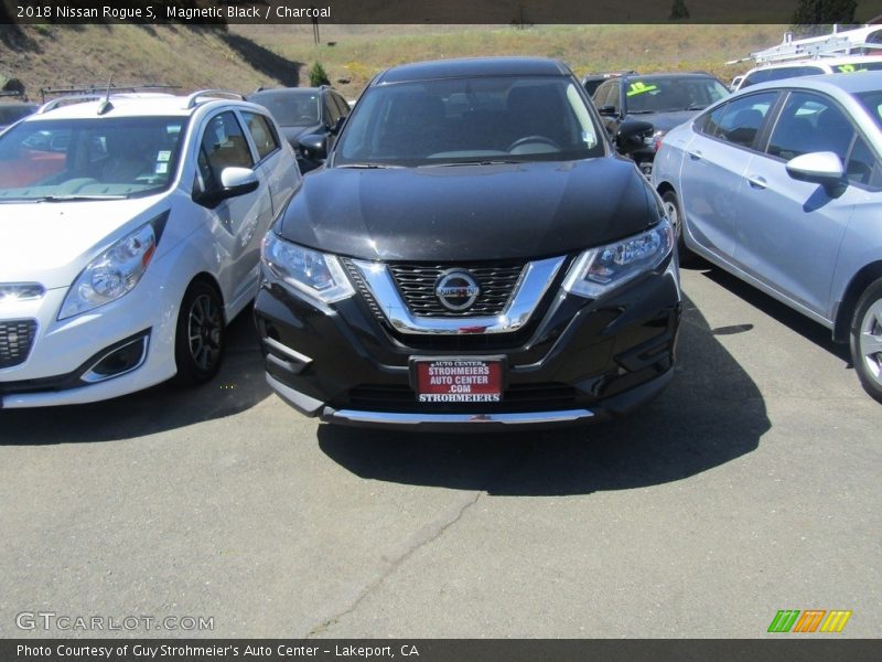 Magnetic Black / Charcoal 2018 Nissan Rogue S