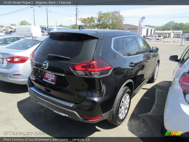 Magnetic Black / Charcoal 2018 Nissan Rogue S