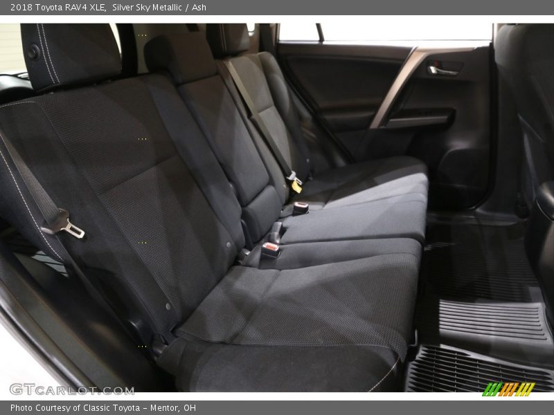 Silver Sky Metallic / Ash 2018 Toyota RAV4 XLE