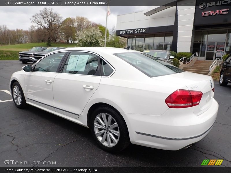 Candy White / Titan Black 2012 Volkswagen Passat 2.5L SEL