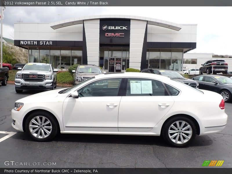Candy White / Titan Black 2012 Volkswagen Passat 2.5L SEL