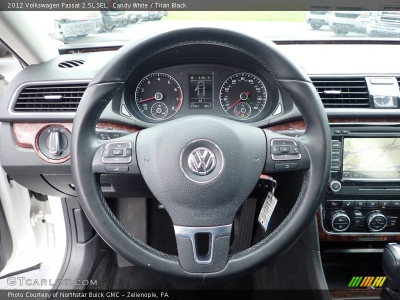 Candy White / Titan Black 2012 Volkswagen Passat 2.5L SEL