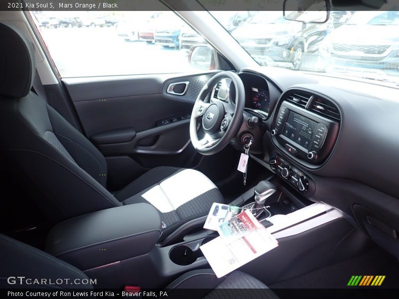 Mars Orange / Black 2021 Kia Soul S