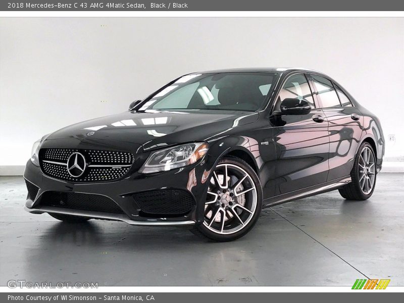 Front 3/4 View of 2018 C 43 AMG 4Matic Sedan