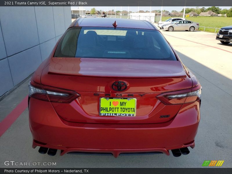 Supersonic Red / Black 2021 Toyota Camry XSE