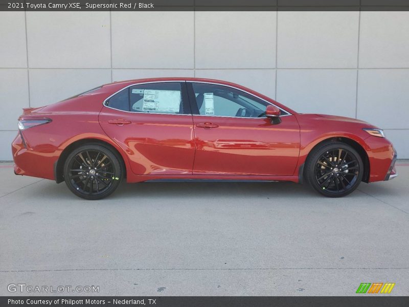 Supersonic Red / Black 2021 Toyota Camry XSE