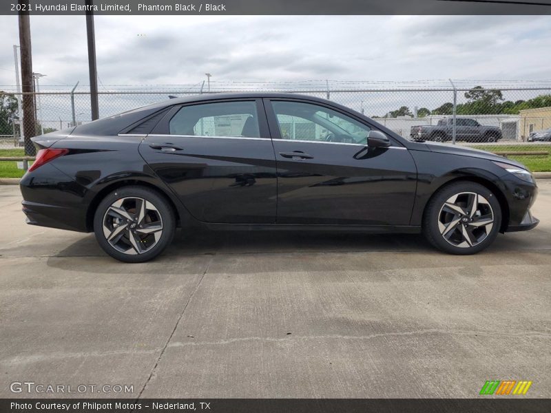 Phantom Black / Black 2021 Hyundai Elantra Limited