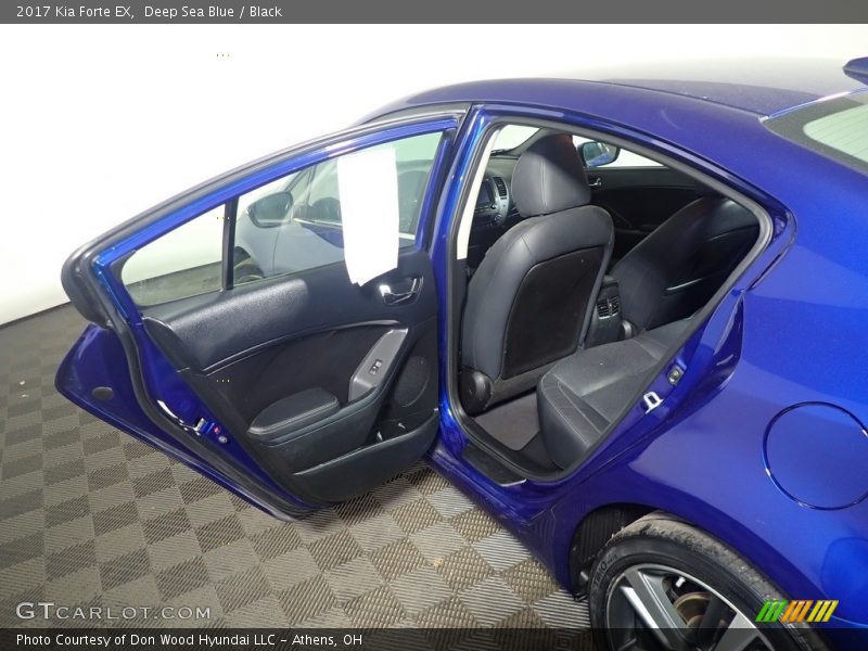 Deep Sea Blue / Black 2017 Kia Forte EX