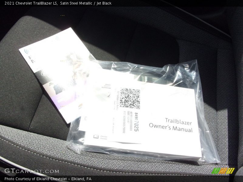 Satin Steel Metallic / Jet Black 2021 Chevrolet TrailBlazer LS
