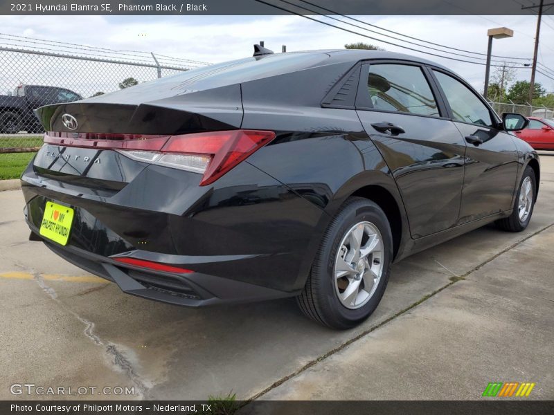 Phantom Black / Black 2021 Hyundai Elantra SE