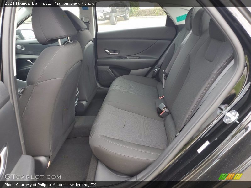 Phantom Black / Black 2021 Hyundai Elantra SE