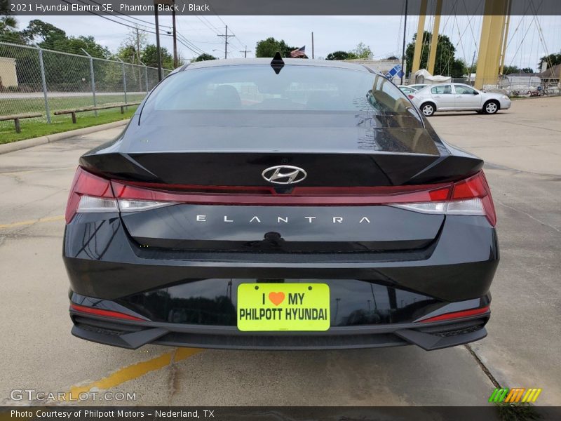 Phantom Black / Black 2021 Hyundai Elantra SE