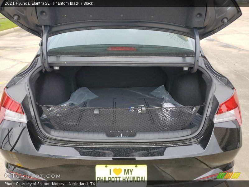 Phantom Black / Black 2021 Hyundai Elantra SE