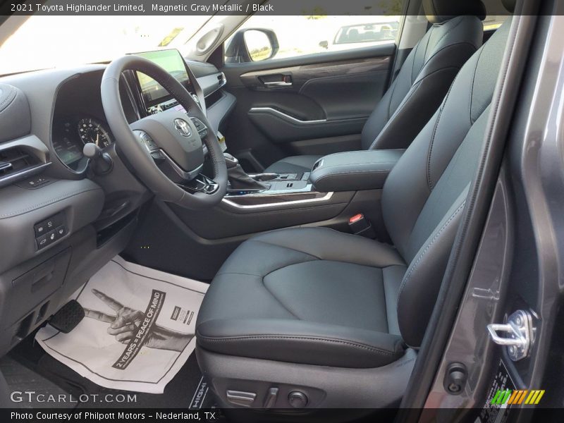 Magnetic Gray Metallic / Black 2021 Toyota Highlander Limited