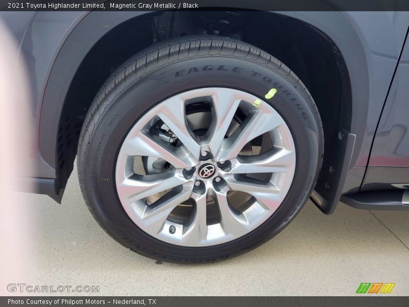 Magnetic Gray Metallic / Black 2021 Toyota Highlander Limited