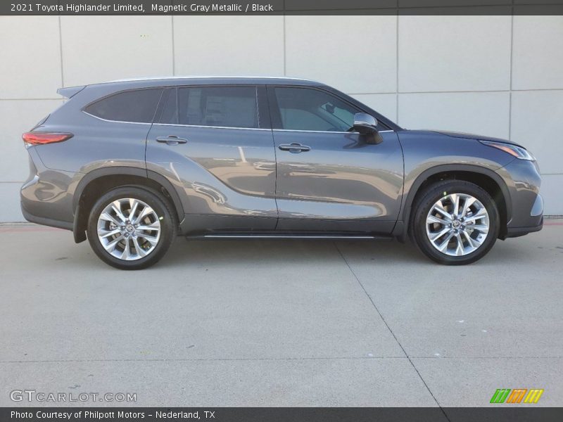 Magnetic Gray Metallic / Black 2021 Toyota Highlander Limited