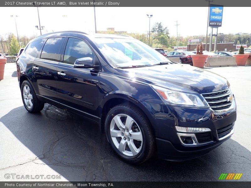 Blue Velvet Metallic / Ebony 2017 Chevrolet Traverse LT AWD
