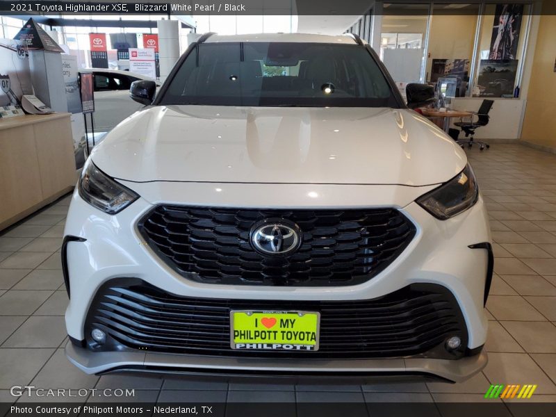 Blizzard White Pearl / Black 2021 Toyota Highlander XSE