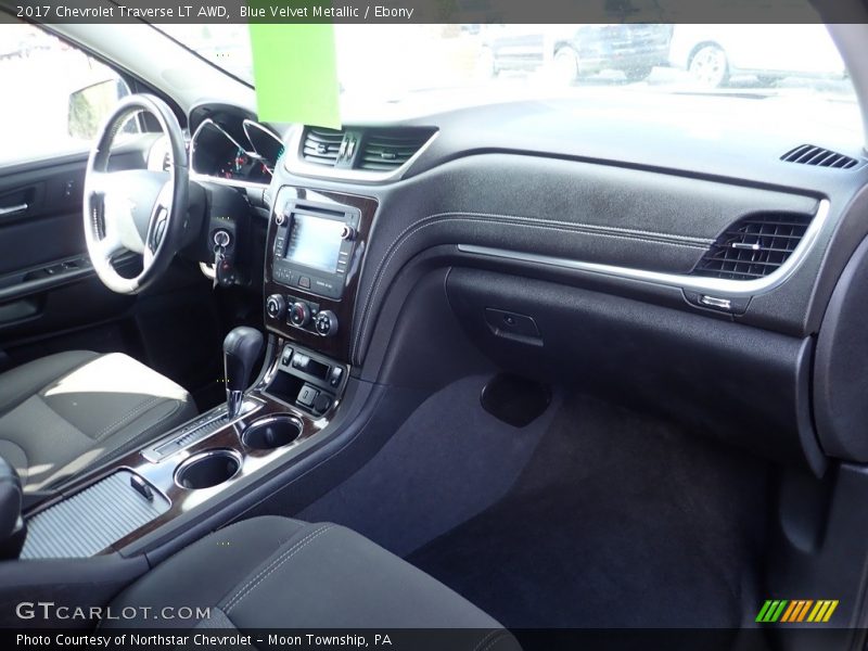 Blue Velvet Metallic / Ebony 2017 Chevrolet Traverse LT AWD