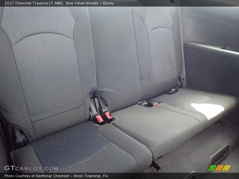 Blue Velvet Metallic / Ebony 2017 Chevrolet Traverse LT AWD