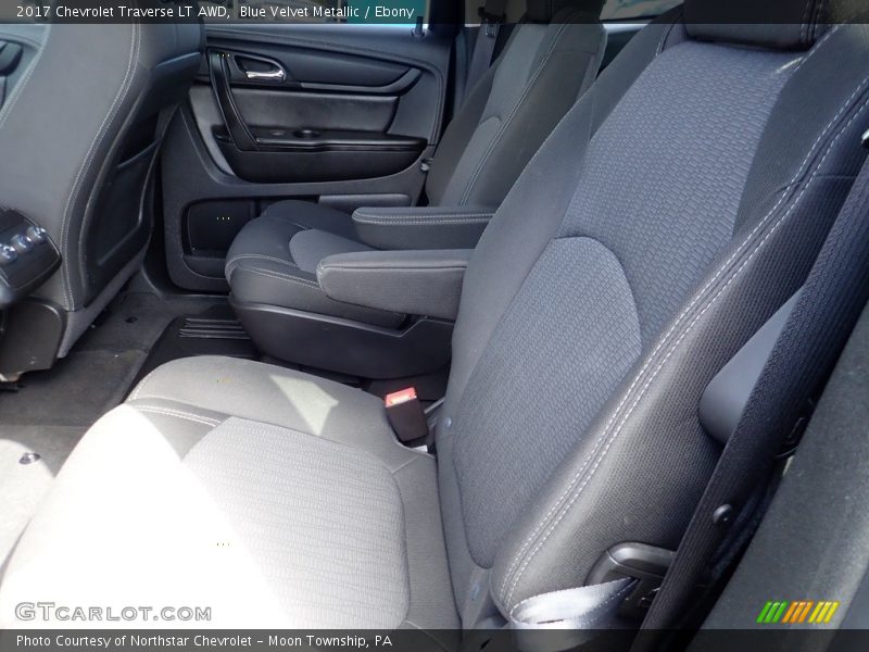 Blue Velvet Metallic / Ebony 2017 Chevrolet Traverse LT AWD