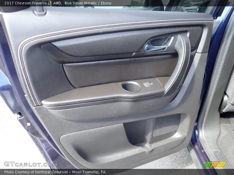 Blue Velvet Metallic / Ebony 2017 Chevrolet Traverse LT AWD