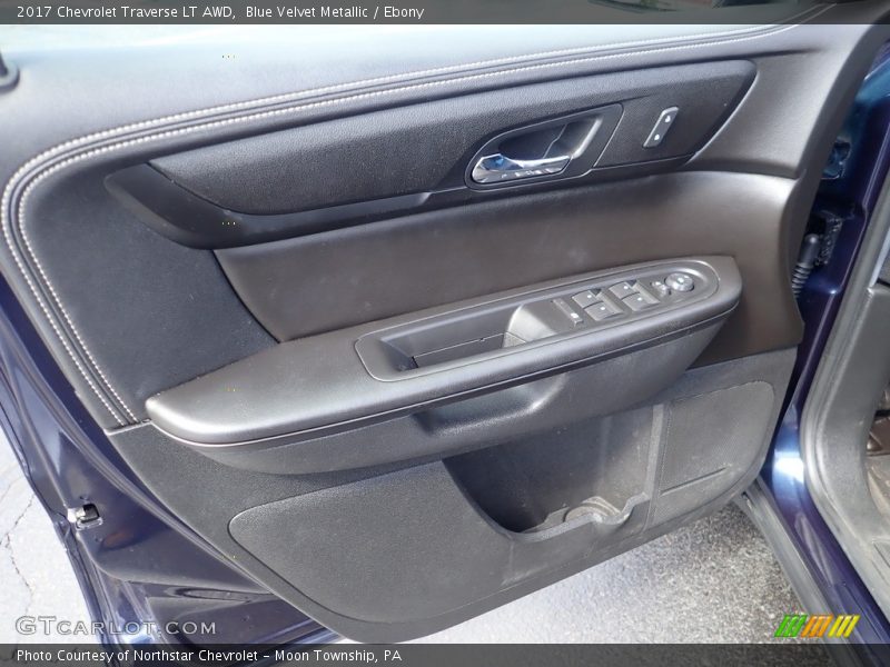 Blue Velvet Metallic / Ebony 2017 Chevrolet Traverse LT AWD