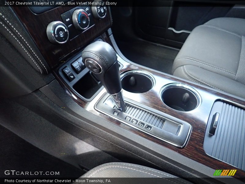 Blue Velvet Metallic / Ebony 2017 Chevrolet Traverse LT AWD