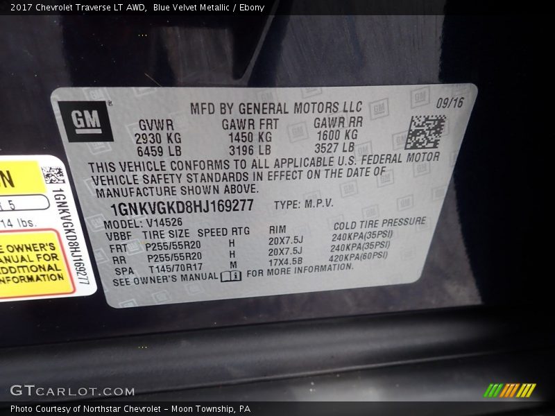 Blue Velvet Metallic / Ebony 2017 Chevrolet Traverse LT AWD