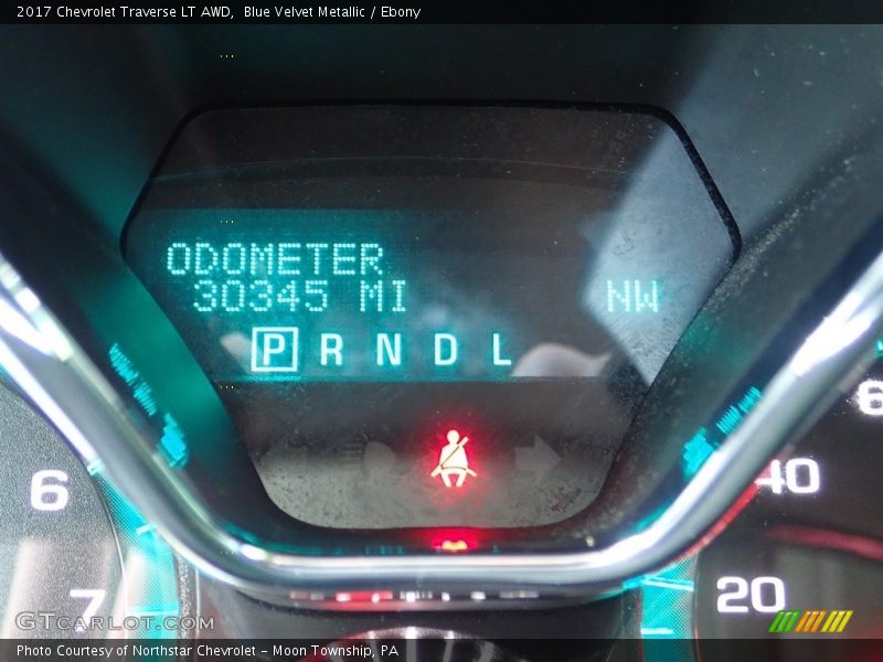 Blue Velvet Metallic / Ebony 2017 Chevrolet Traverse LT AWD