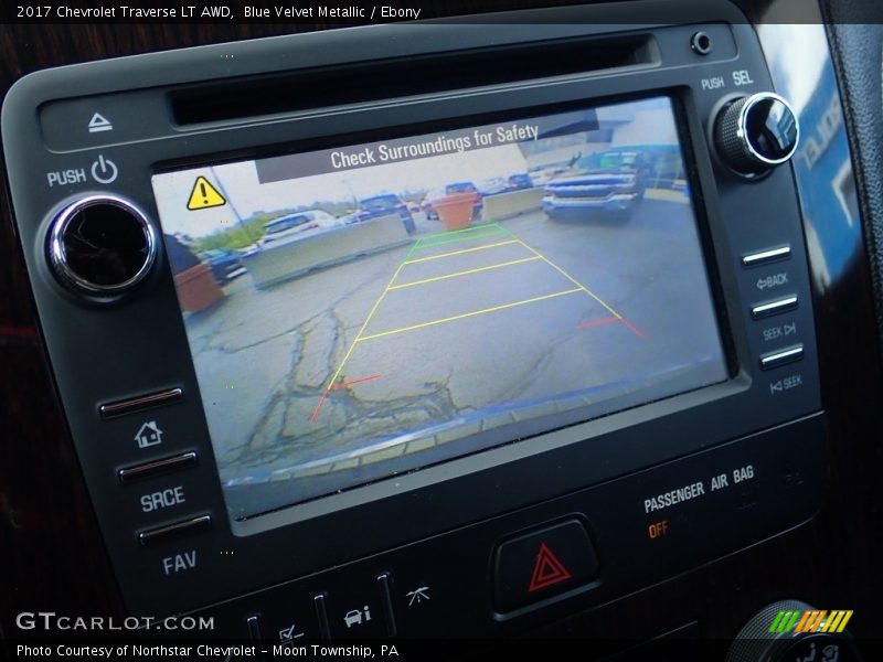 Blue Velvet Metallic / Ebony 2017 Chevrolet Traverse LT AWD