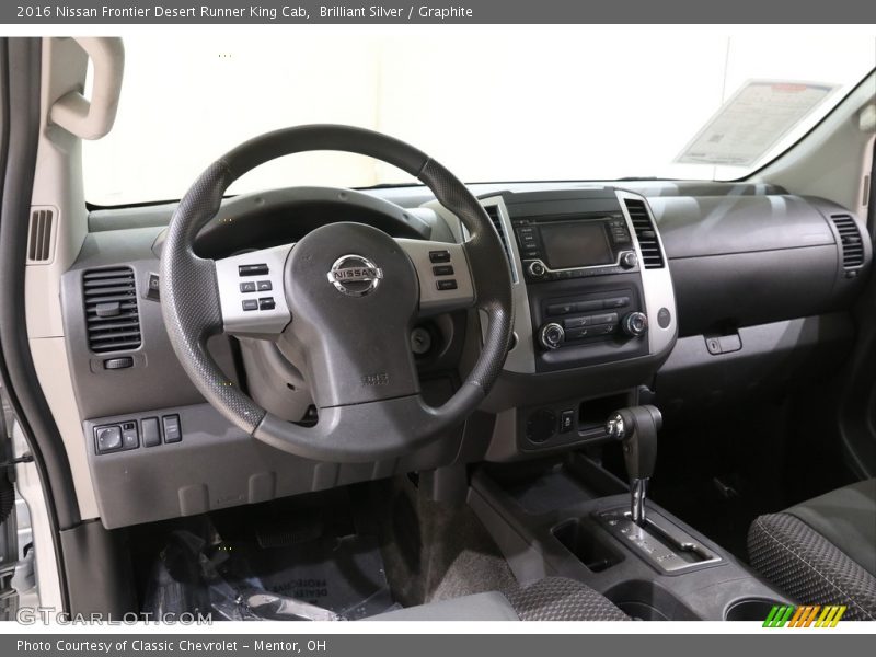 Brilliant Silver / Graphite 2016 Nissan Frontier Desert Runner King Cab