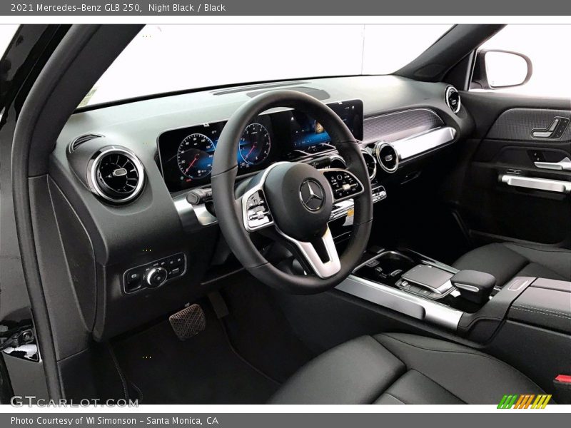 Night Black / Black 2021 Mercedes-Benz GLB 250
