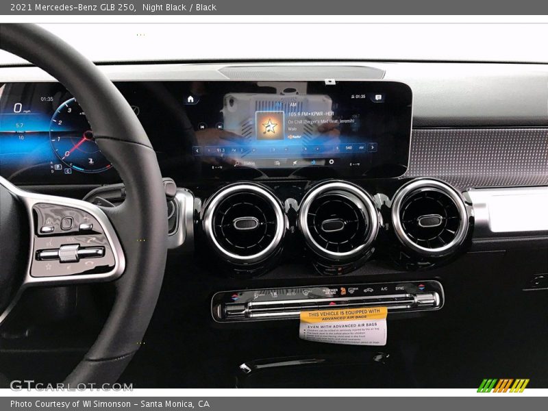 Night Black / Black 2021 Mercedes-Benz GLB 250