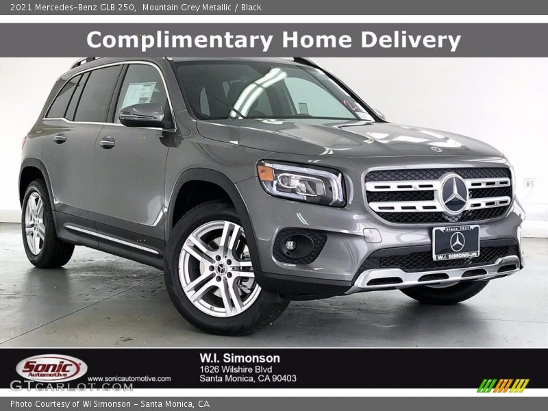 Mountain Grey Metallic / Black 2021 Mercedes-Benz GLB 250