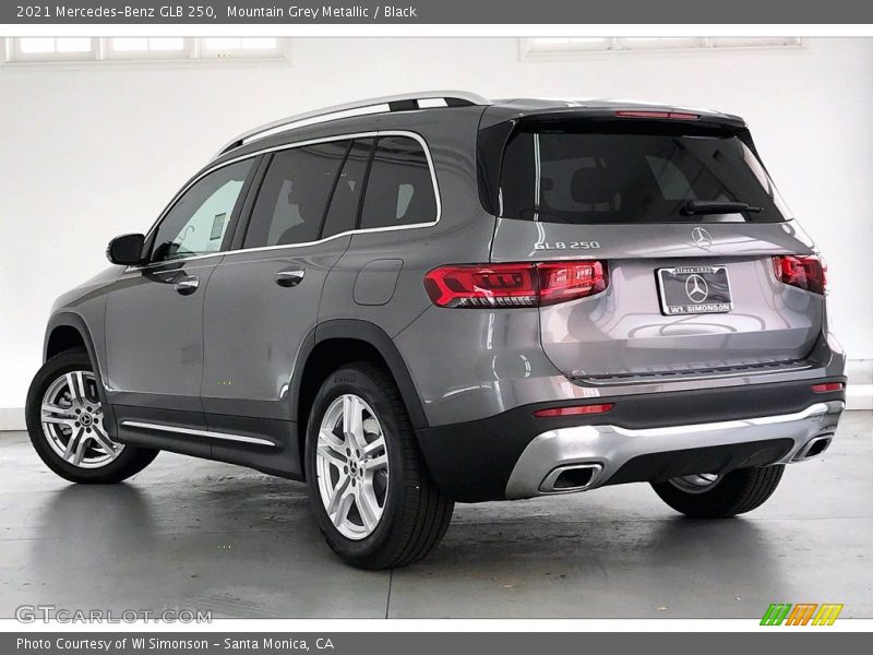 Mountain Grey Metallic / Black 2021 Mercedes-Benz GLB 250