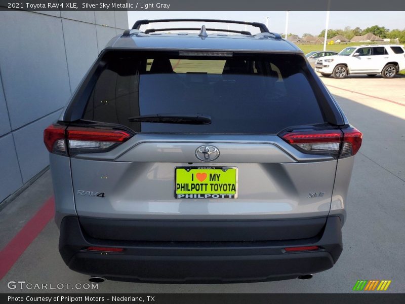 Silver Sky Metallic / Light Gray 2021 Toyota RAV4 XLE