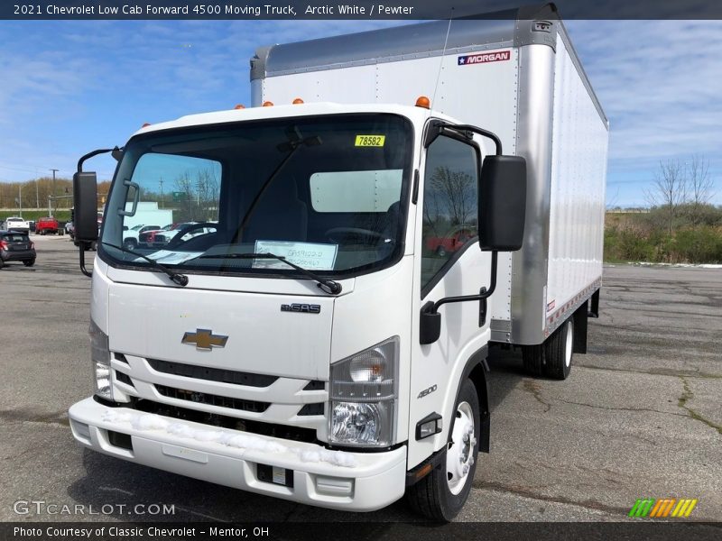 Front 3/4 View of 2021 Low Cab Forward 4500 Moving Truck