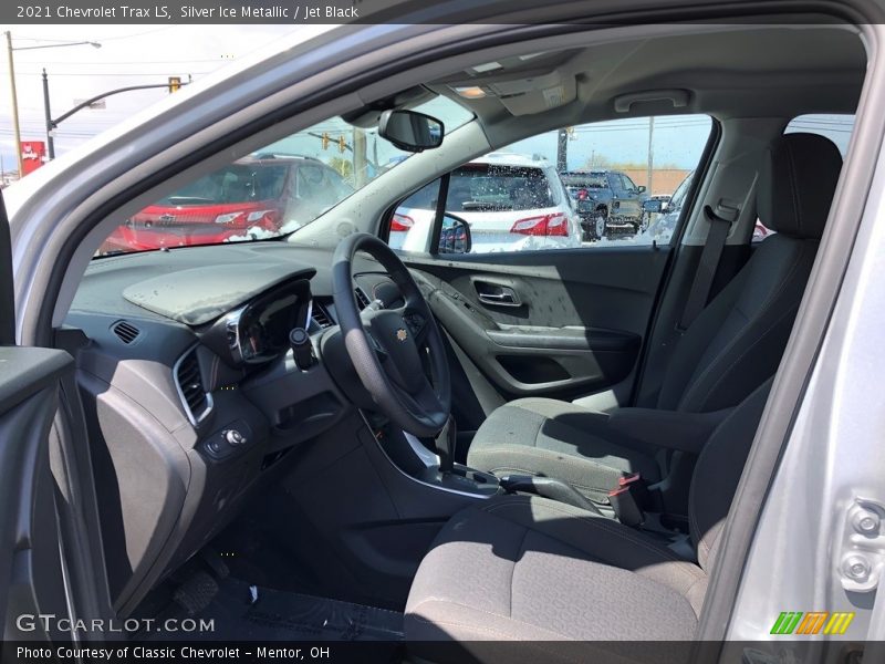 Silver Ice Metallic / Jet Black 2021 Chevrolet Trax LS