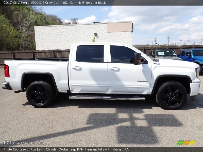 Summit White / Jet Black 2017 GMC Sierra 1500 SLE Crew Cab 4WD