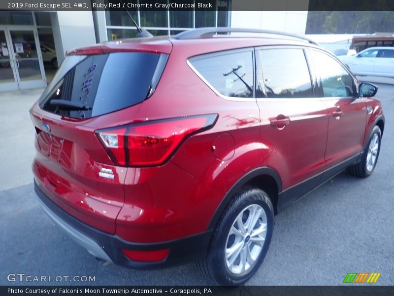 Ruby Red / Chromite Gray/Charcoal Black 2019 Ford Escape SEL 4WD