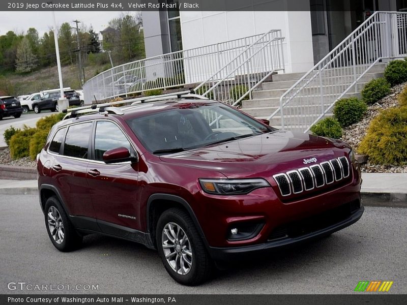 Velvet Red Pearl / Black 2019 Jeep Cherokee Latitude Plus 4x4
