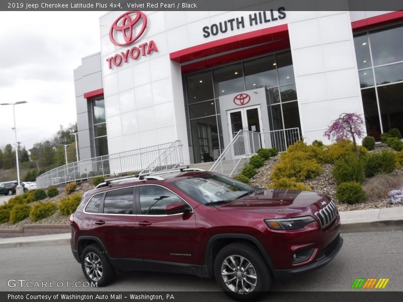 Velvet Red Pearl / Black 2019 Jeep Cherokee Latitude Plus 4x4